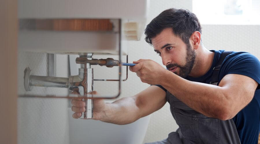 Faucet aerator cleaning/replacement in Manchester, CA